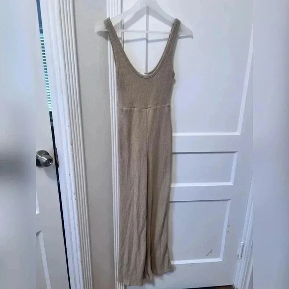 Princess Polly Tan Jumpsuit - Picture 2 of 8